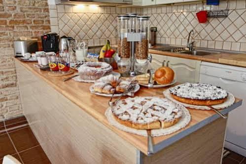 Civico 64 Bed & Breakfast In Mansarda 帕尔米 外观 照片